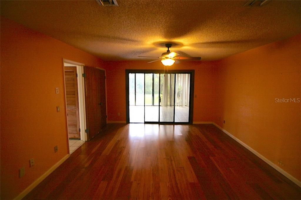 Recently Sold: $144,000 (2 beds, 2 baths, 1665 Square Feet)