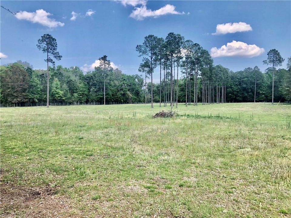 Vendido Recientemente: $104,900 (5.15 acres)