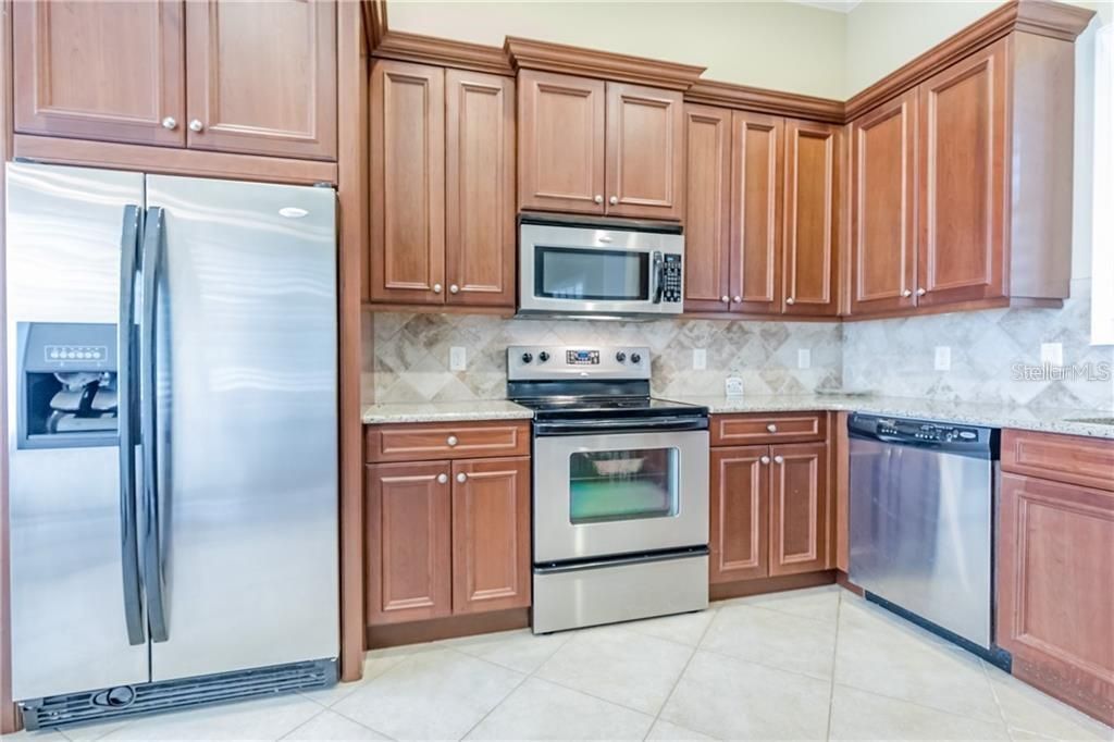 Recently Sold: $270,000 (1 beds, 1 baths, 1082 Square Feet)