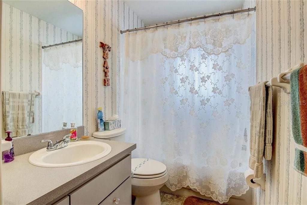 Недавно продано: $175,000 (2 спален, 2 ванн, 1384 Квадратных фут)