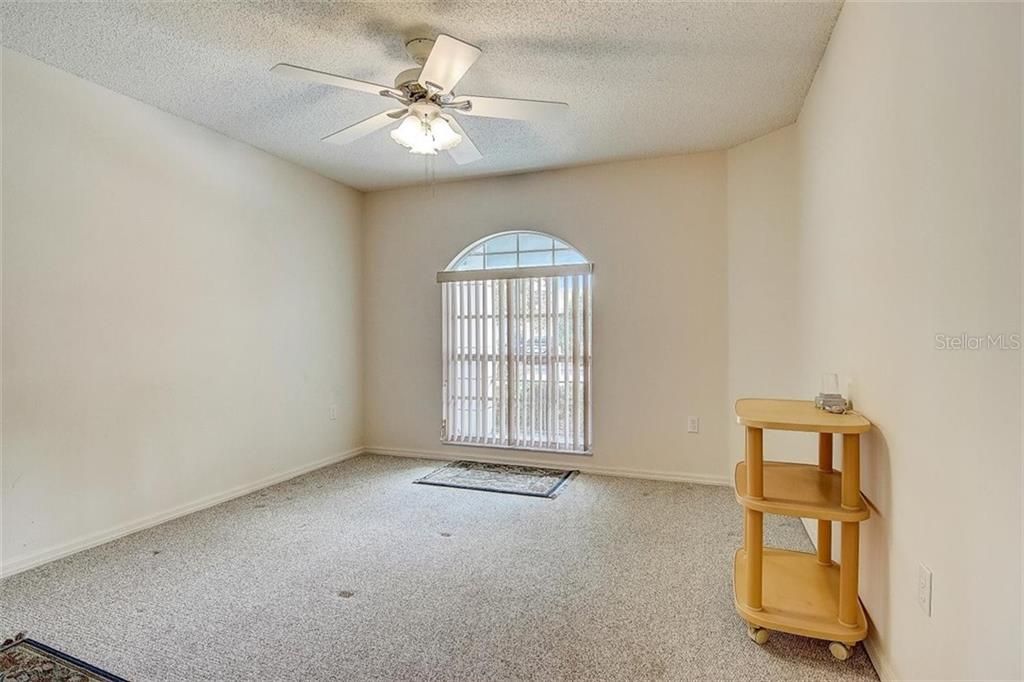 Recently Sold: $175,000 (2 beds, 2 baths, 1384 Square Feet)