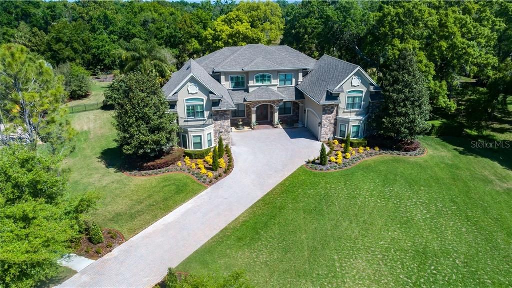 Recently Sold: $1,395,000 (6 beds, 4 baths, 6317 Square Feet)