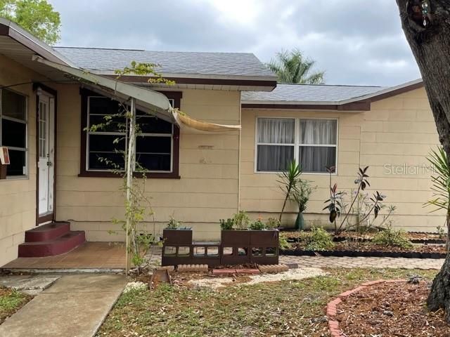 Recently Rented: $1,450 (3 beds, 2 baths, 1215 Square Feet)