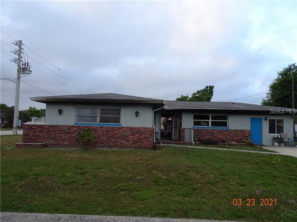 Recently Sold: $99,900 (2 beds, 2 baths, 1107 Square Feet)