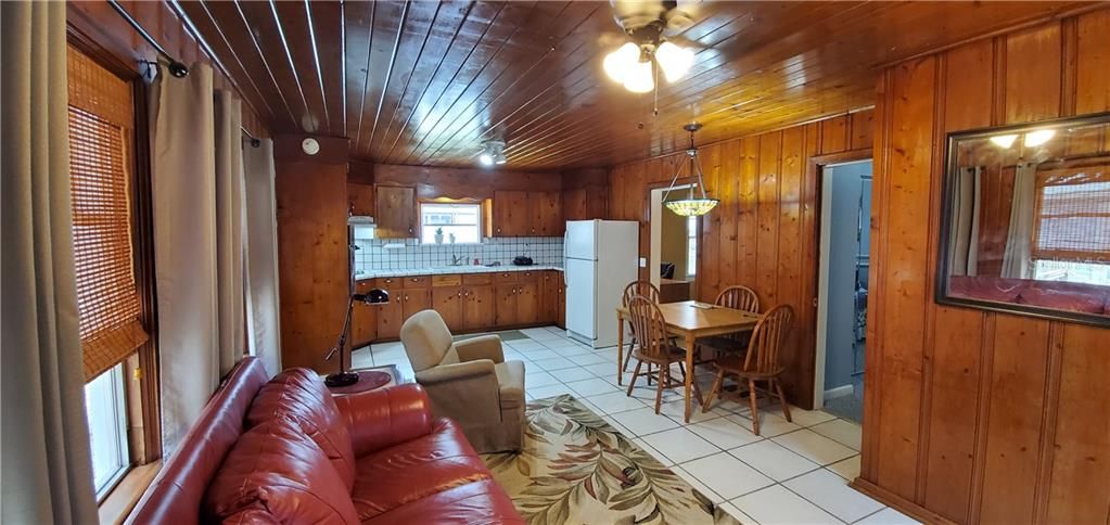 Recently Sold: $115,000 (2 beds, 1 baths, 1075 Square Feet)