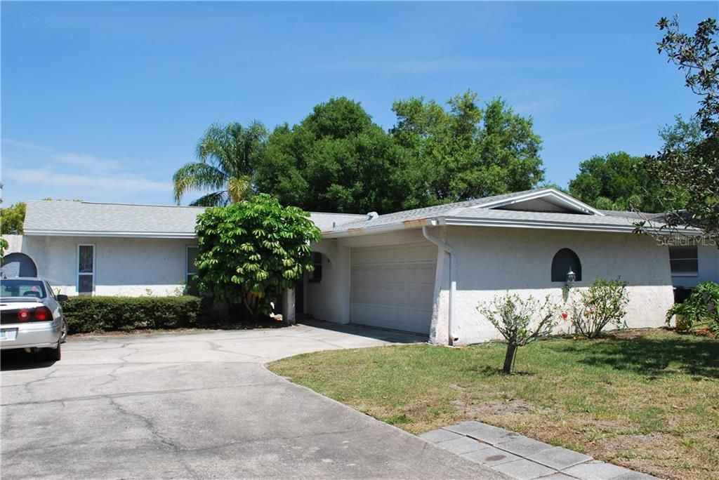 Recently Sold: $299,900 (3 beds, 2 baths, 1294 Square Feet)