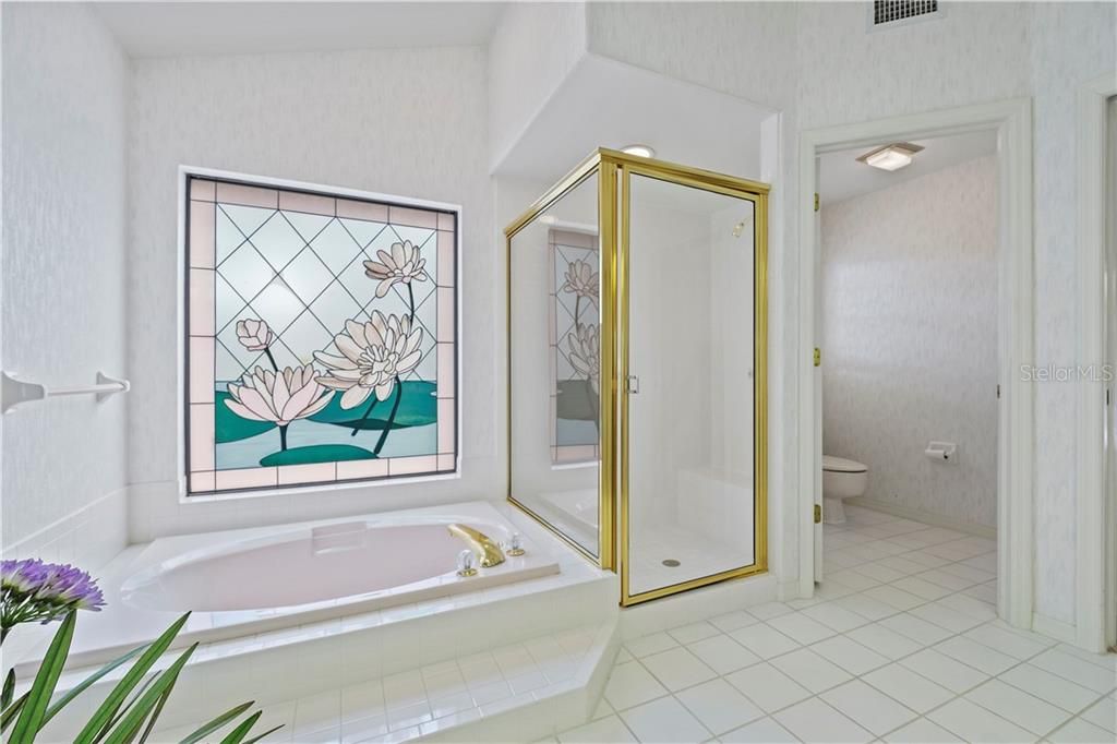 最近售出: $389,900 (4 贝兹, 3 浴室, 2852 平方英尺)