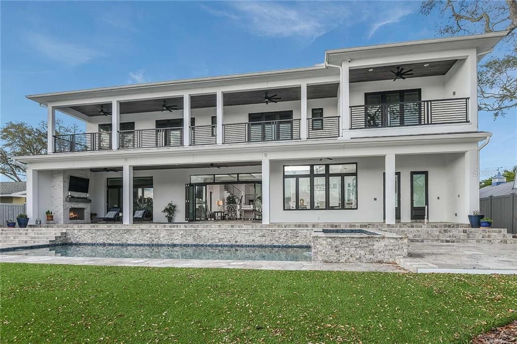 Recently Sold: $4,500,000 (5 beds, 5 baths, 6256 Square Feet)