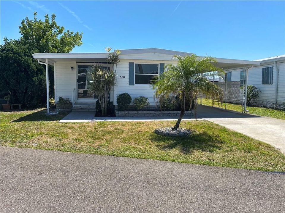 Recently Sold: $143,000 (2 beds, 2 baths, 872 Square Feet)