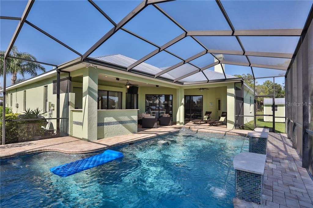 Recently Sold: $975,000 (5 beds, 3 baths, 3460 Square Feet)