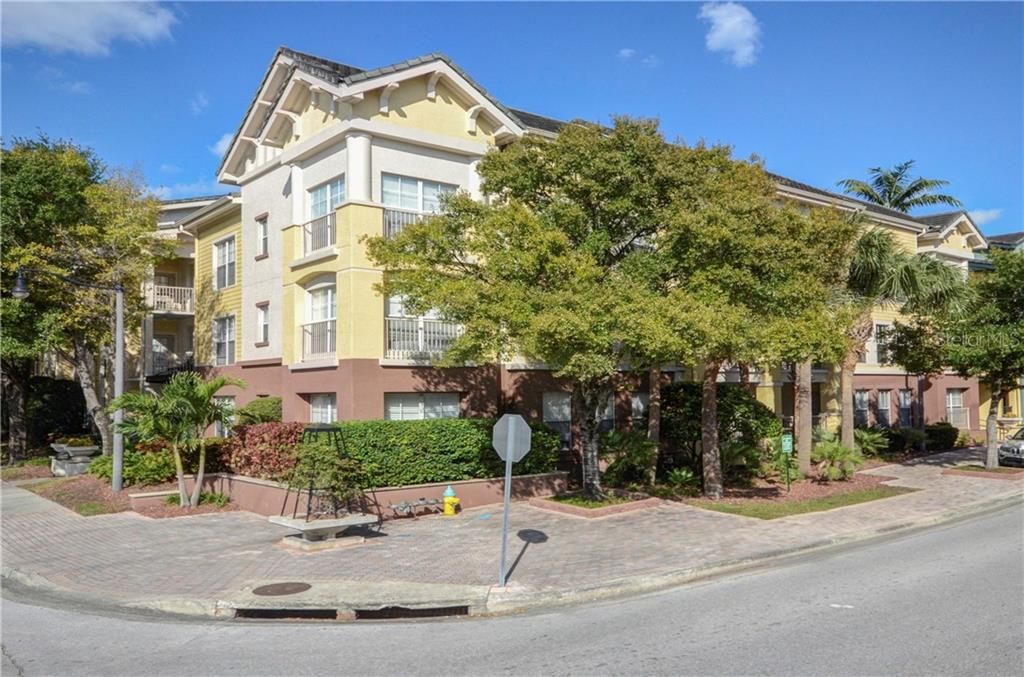 Recently Sold: $295,000 (2 beds, 2 baths, 1231 Square Feet)