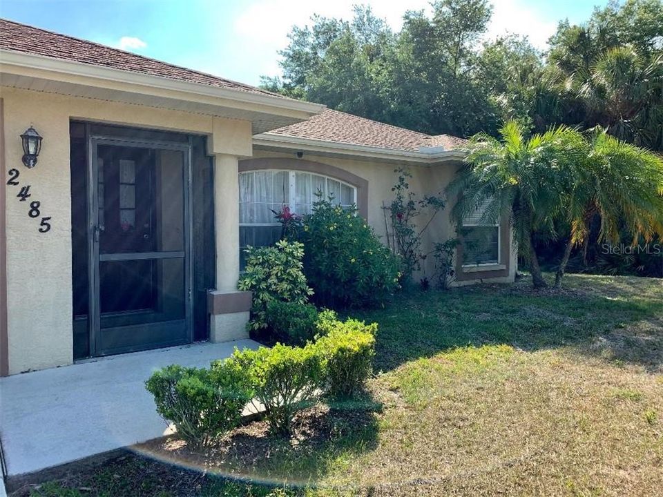 Recently Sold: $269,900 (3 beds, 2 baths, 1392 Square Feet)