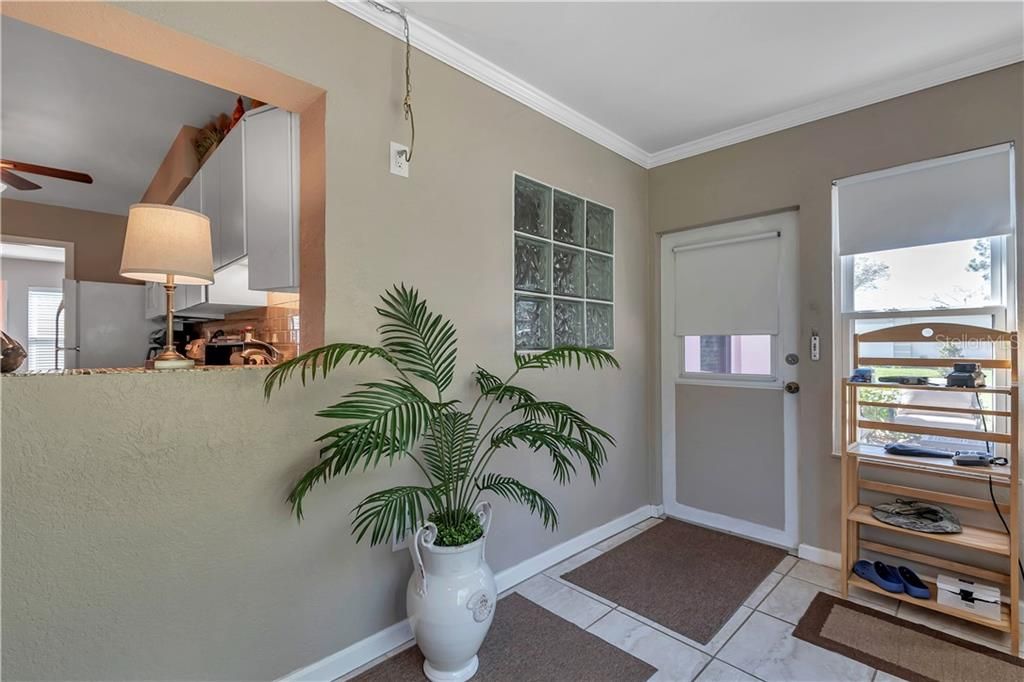 Recently Sold: $161,500 (1 beds, 1 baths, 850 Square Feet)