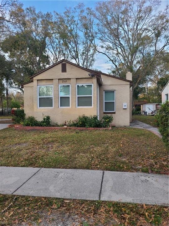 Vendido Recientemente: $165,000 (3 camas, 2 baños, 1128 Pies cuadrados)