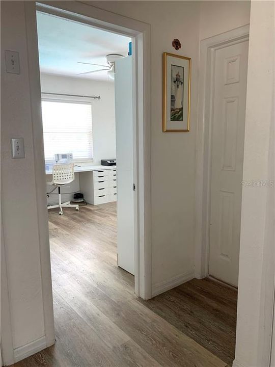 Recently Sold: $440,000 (2 beds, 1 baths, 1161 Square Feet)