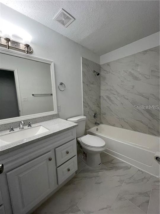 Недавно арендовано: $1,300 (2 спален, 1 ванн, 828 Квадратных фут)