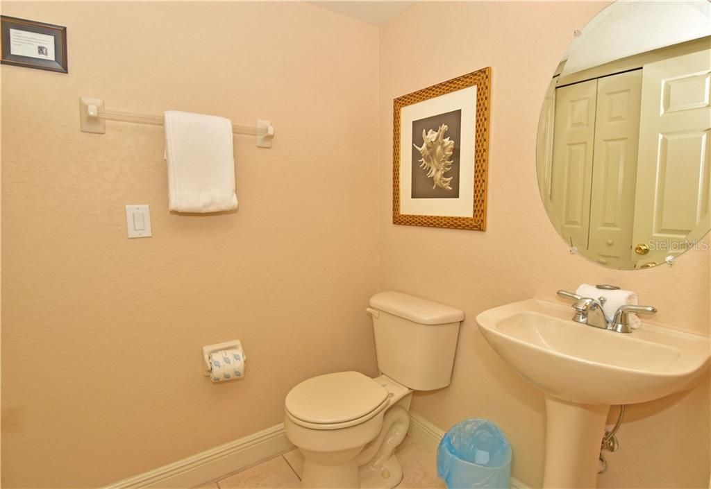 最近售出: $170,000 (3 贝兹, 3 浴室, 1435 平方英尺)