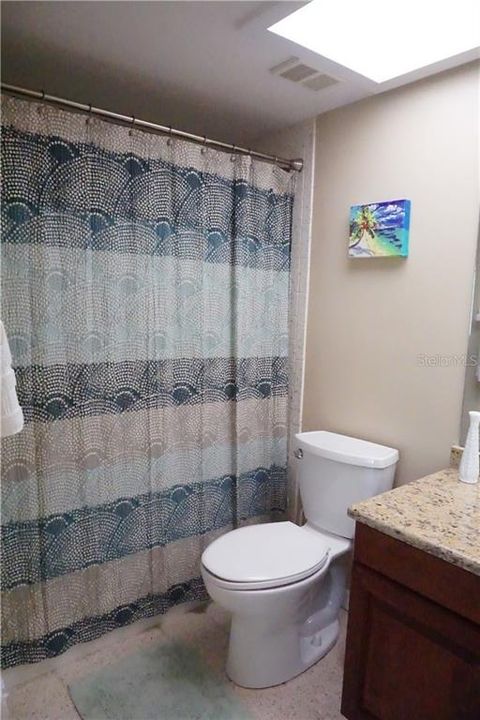 Bathroom 2 with tub shower