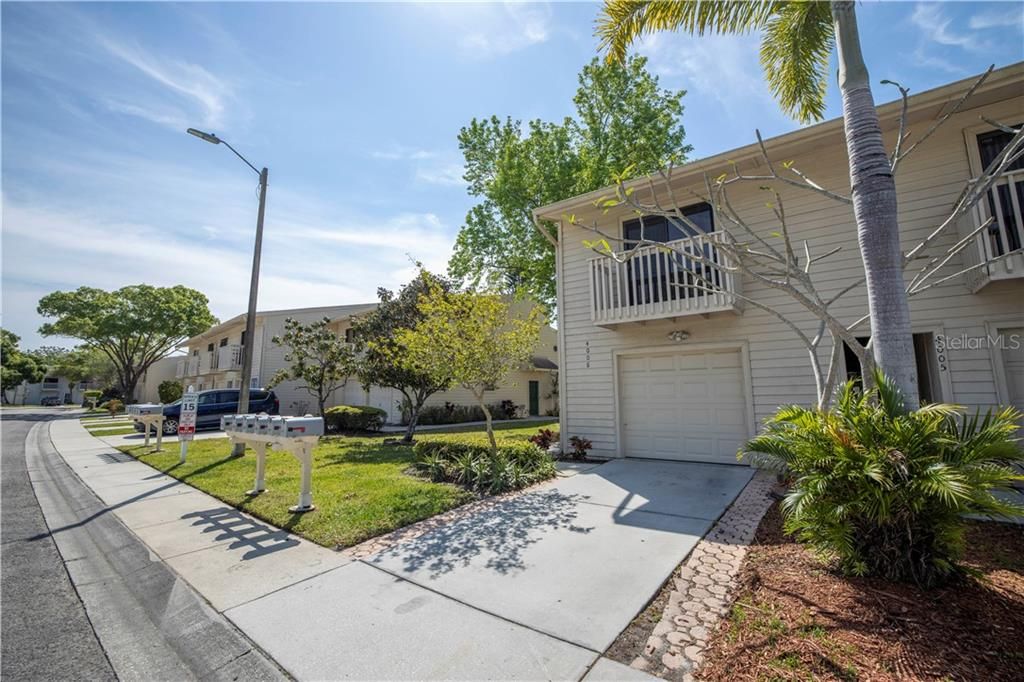 Recently Sold: $160,000 (2 beds, 2 baths, 1245 Square Feet)