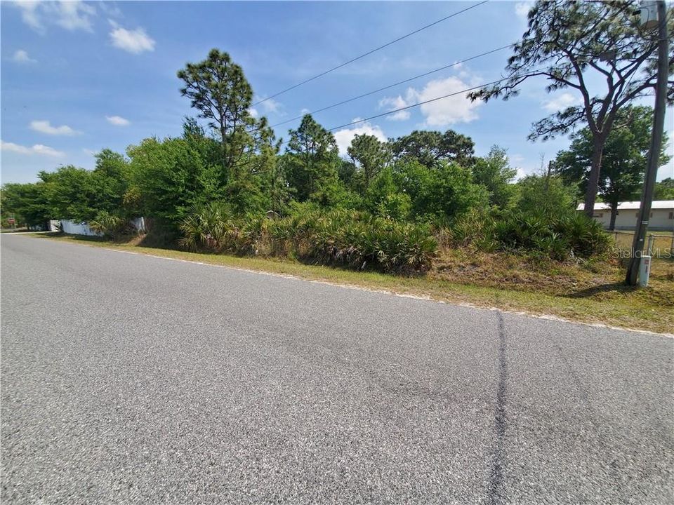 Vendido Recientemente: $42,000 (1.01 acres)