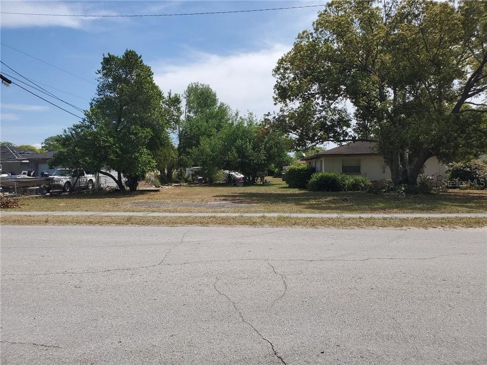 Recently Sold: $115,000 (3 beds, 1 baths, 1404 Square Feet)