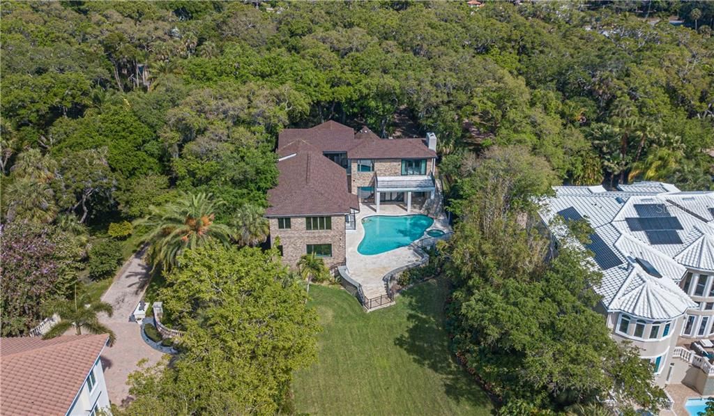 Recently Sold: $3,999,986 (5 beds, 6 baths, 7336 Square Feet)