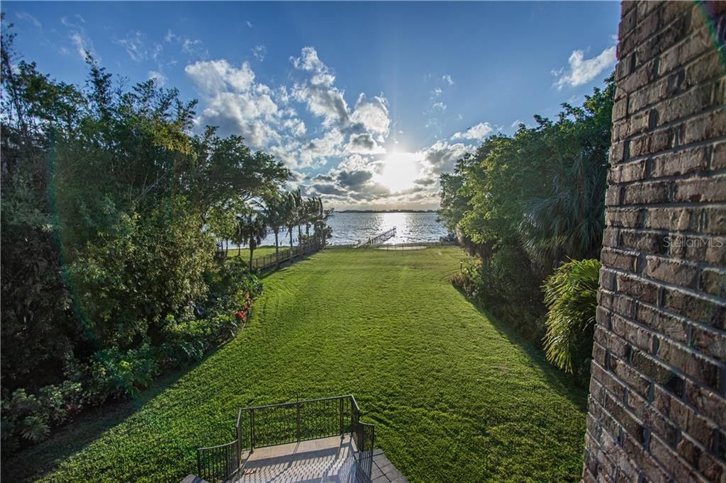 Recently Sold: $3,999,986 (5 beds, 6 baths, 7336 Square Feet)