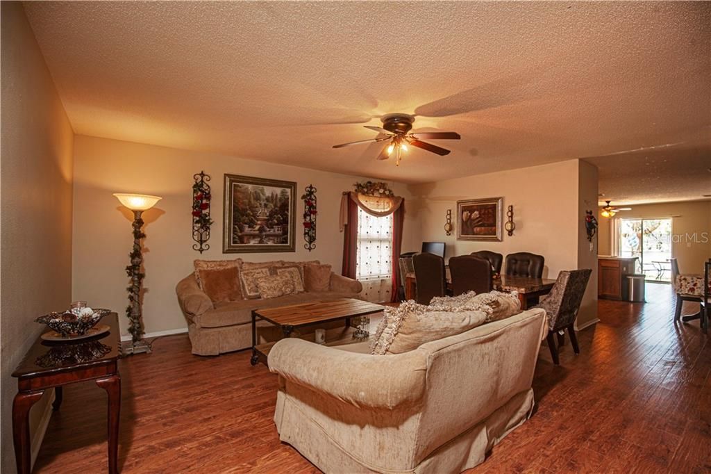 Recently Sold: $300,000 (4 beds, 2 baths, 1950 Square Feet)