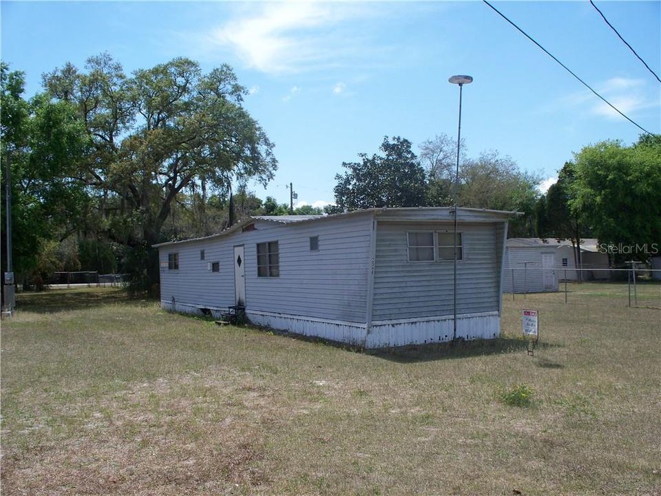 Recently Sold: $49,000 (2 beds, 1 baths, 672 Square Feet)