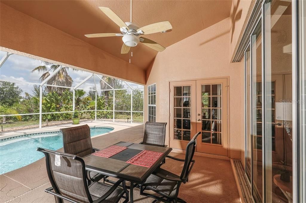 Recently Sold: $365,000 (3 beds, 2 baths, 1866 Square Feet)
