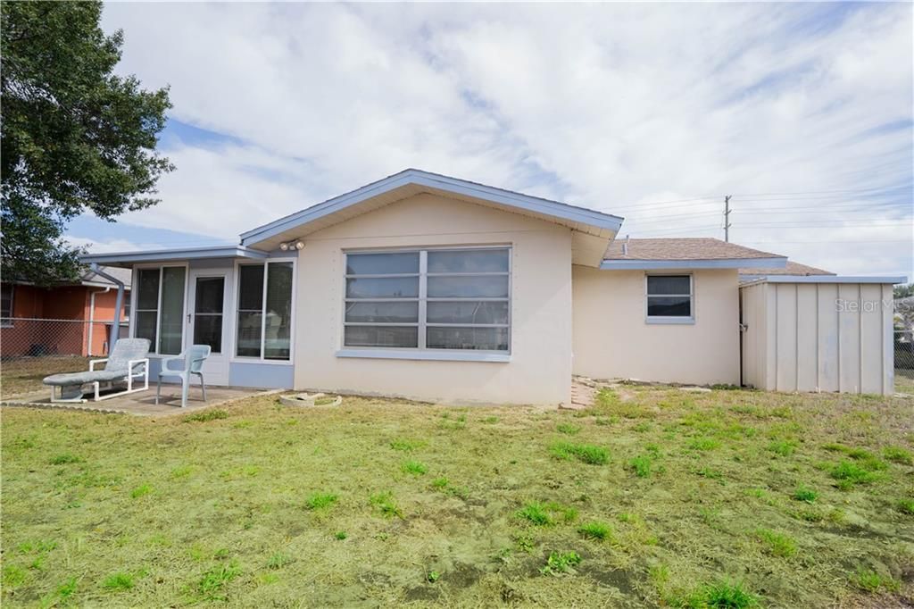 Recently Sold: $142,500 (2 beds, 1 baths, 1015 Square Feet)
