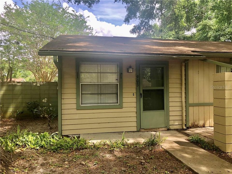 Recently Rented: $750 (2 beds, 1 baths, 867 Square Feet)