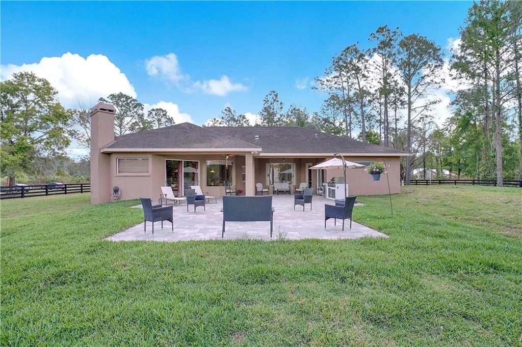 Recently Sold: $615,000 (4 beds, 2 baths, 2872 Square Feet)