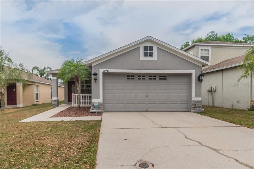Recently Sold: $270,000 (3 beds, 2 baths, 1498 Square Feet)