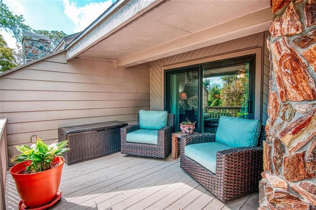 Recently Sold: $240,000 (2 beds, 2 baths, 1258 Square Feet)