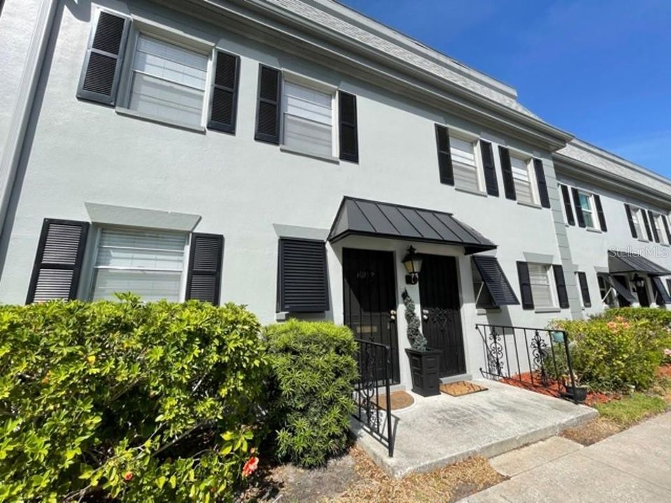 Vendido Recientemente: $159,900 (2 camas, 1 baños, 1045 Pies cuadrados)