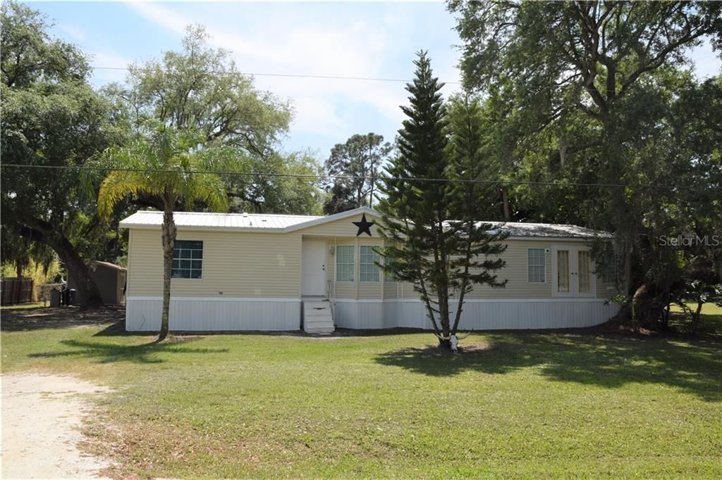 Recently Sold: $119,000 (3 beds, 2 baths, 1712 Square Feet)