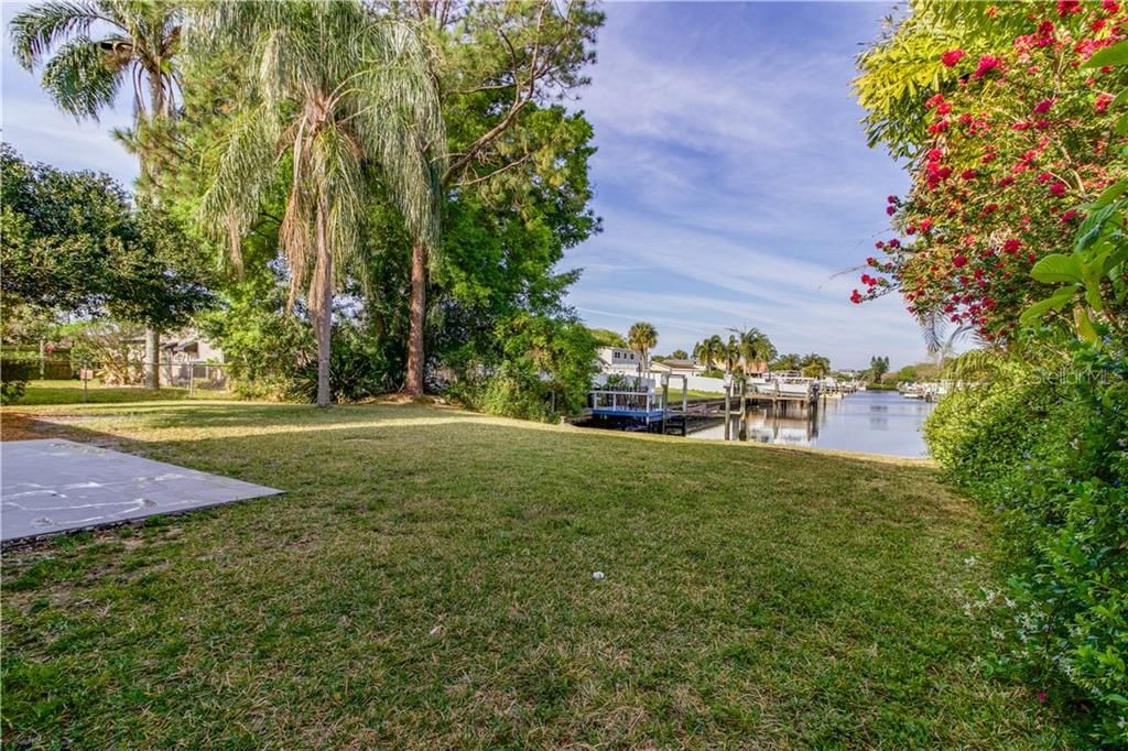 Recently Sold: $600,000 (4 beds, 2 baths, 1866 Square Feet)