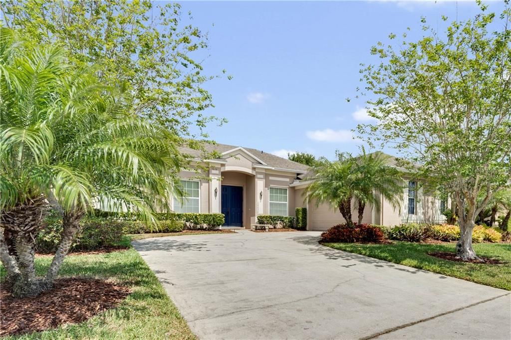 Recently Sold: $400,000 (4 beds, 3 baths, 2269 Square Feet)