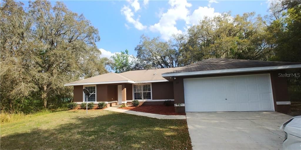 Recently Sold: $179,900 (3 beds, 2 baths, 1396 Square Feet)