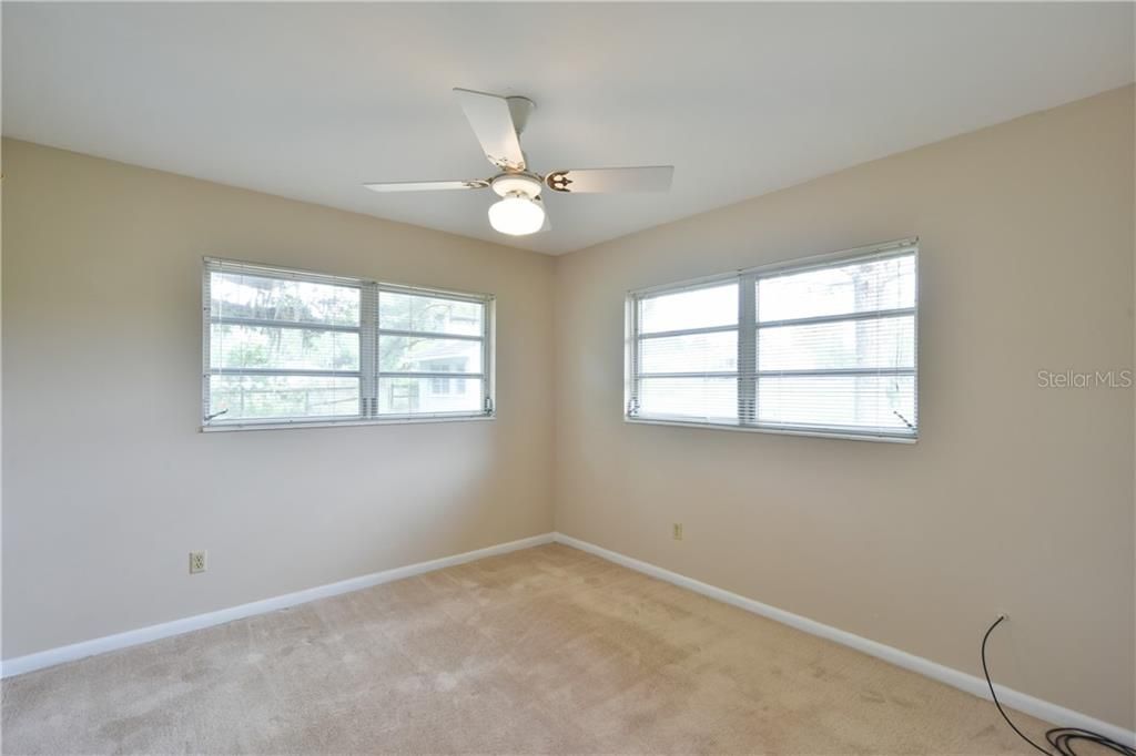 Recently Sold: $220,000 (3 beds, 1 baths, 1776 Square Feet)