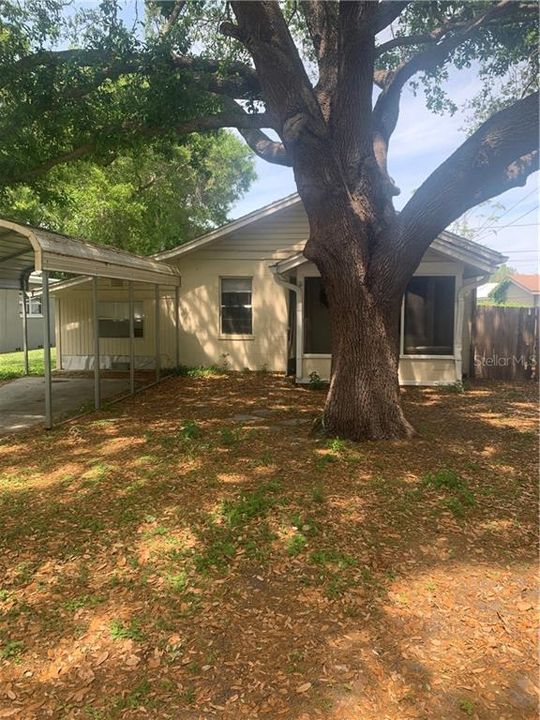 Recently Sold: $129,000 (2 beds, 1 baths, 759 Square Feet)