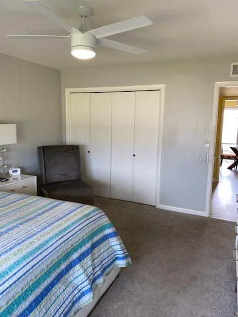 Recently Sold: $134,900 (2 beds, 1 baths, 910 Square Feet)