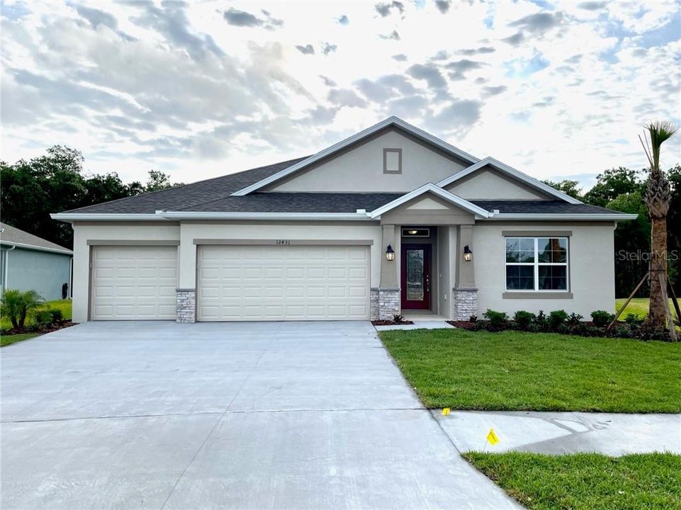Recently Sold: $330,005 (4 beds, 3 baths, 2613 Square Feet)