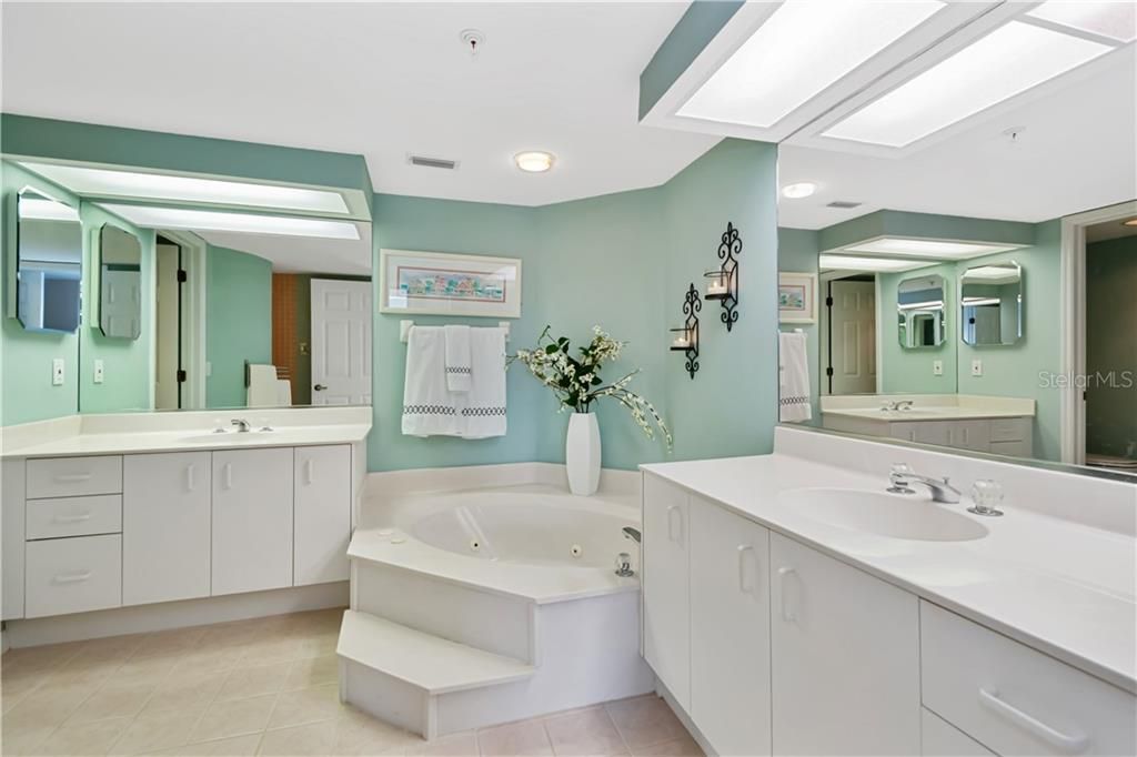 最近售出: $635,000 (3 贝兹, 2 浴室, 1470 平方英尺)