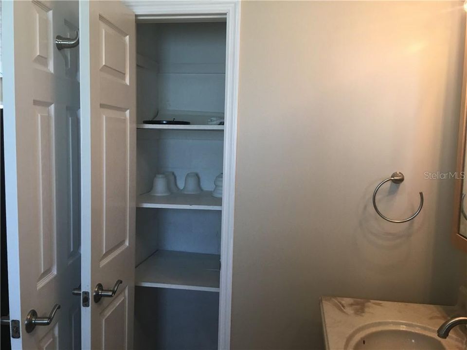 Recently Rented: $1,595 (1 beds, 1 baths, 700 Square Feet)