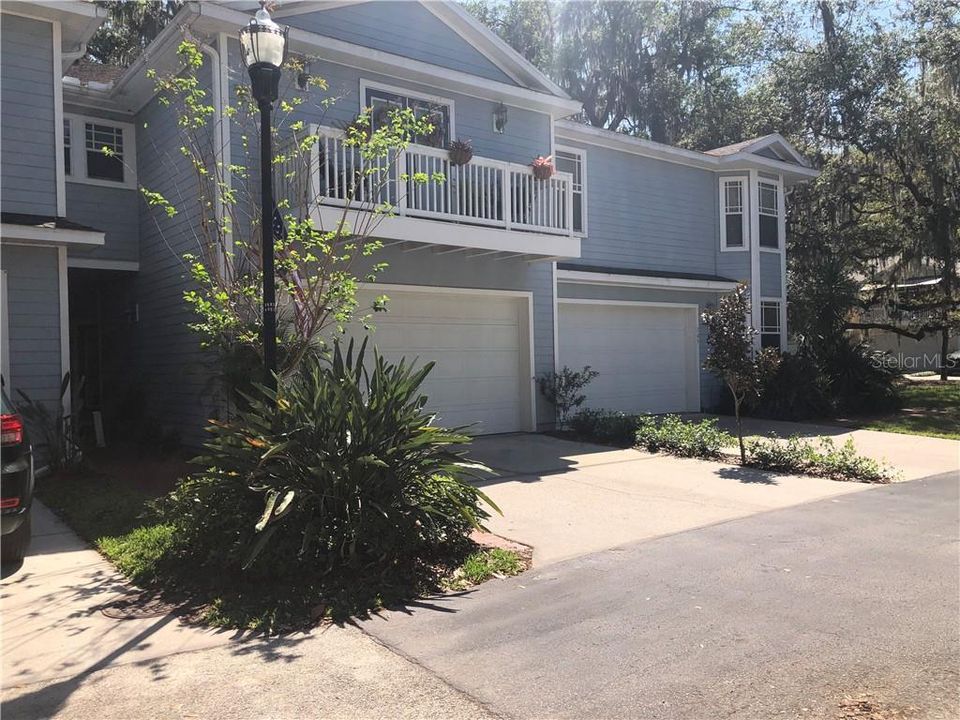 Recently Sold: $255,000 (3 beds, 2 baths, 2310 Square Feet)