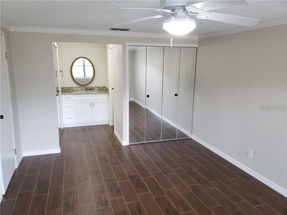 Recently Sold: $99,500 (2 beds, 2 baths, 864 Square Feet)