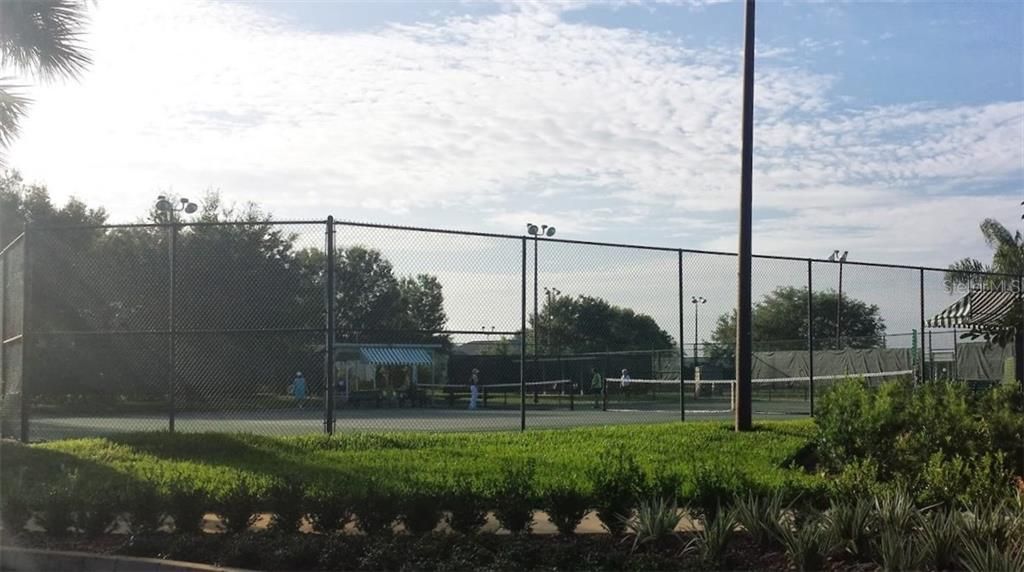 ROYAL HIGHLANDS LIGHTED TENNIS COURTS