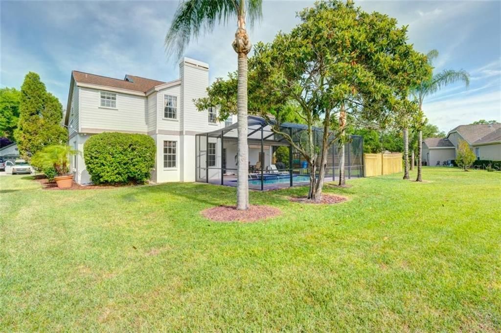 Recently Sold: $600,000 (4 beds, 2 baths, 3243 Square Feet)